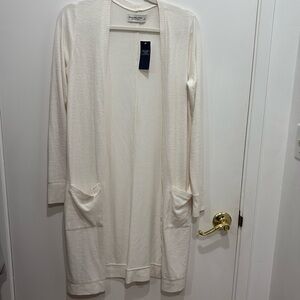White Cardigan, Long Pockets Abercrombie & Fitch Soft NWT Small